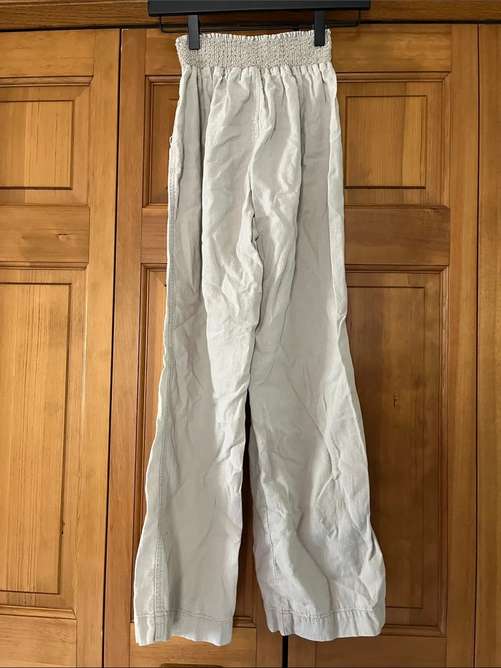 Ci Sono Light Gray/Cream Natural Smocked-Waist Wide Linen Leg Pants